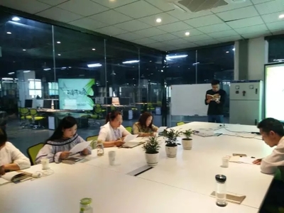 阜南E立方入駐企業(yè)咔咔媒新員工拓展培訓，助力商務(wù)信息咨詢服務(wù)升級